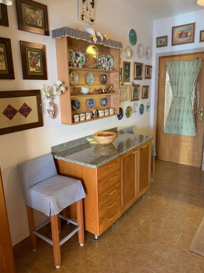 Rozita Seaside Relax Apartments 포드고라 외부 사진